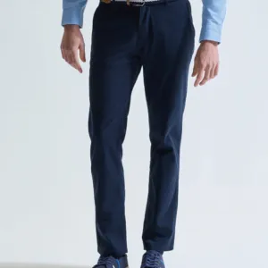 Men's Classic fit chinos
