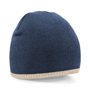 Two-tone pull-on beanie