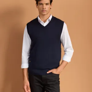 Sleeveless knitted sweater